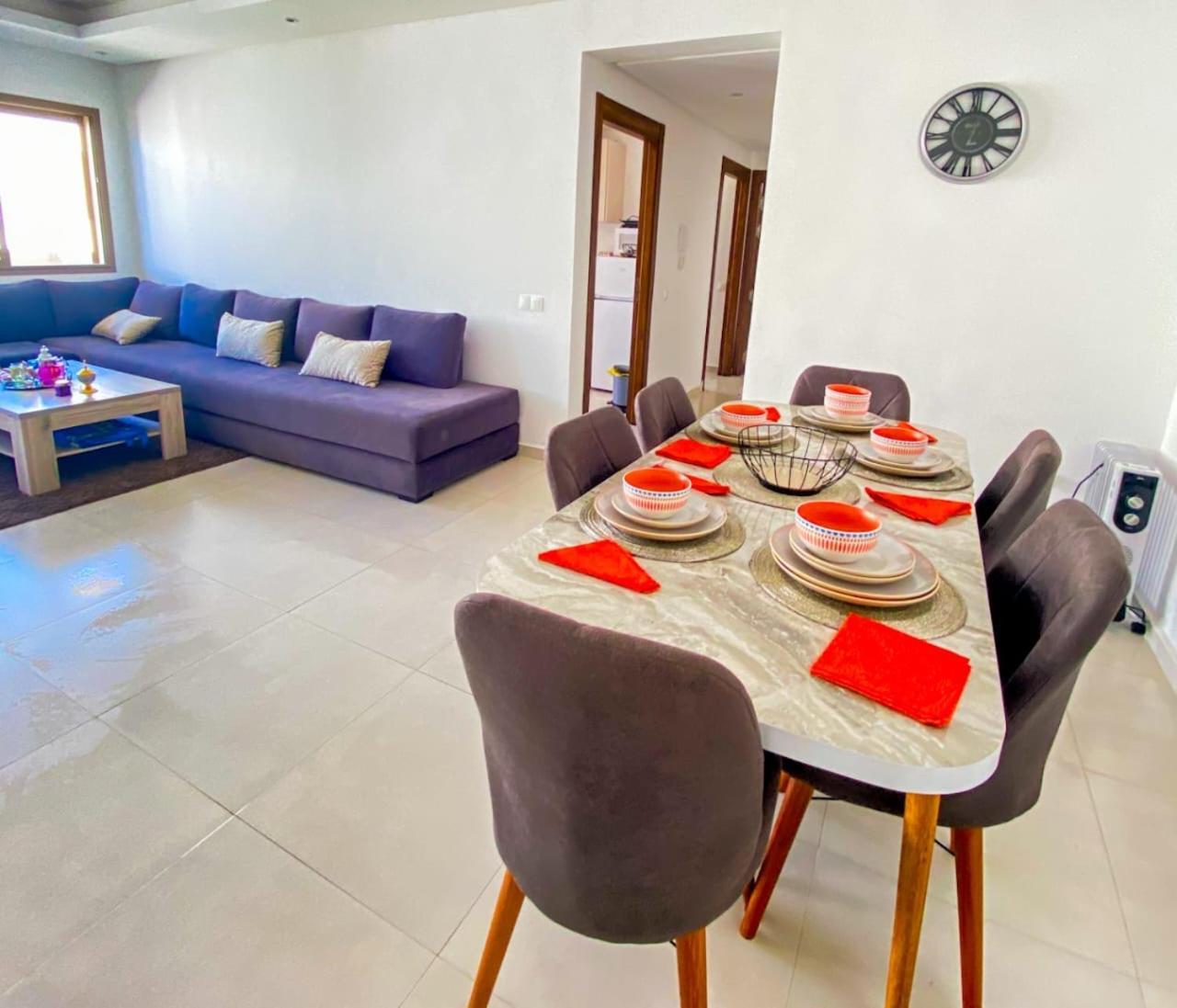 Appartement De Luxe Vue Avec Climatisation ! A 5 Minutes A Pied De La ! A Environ 6 Minutes En Voiture Du Centre D'agadir Et A 10 Minutes En Voiture De Taghazout ! Agadir